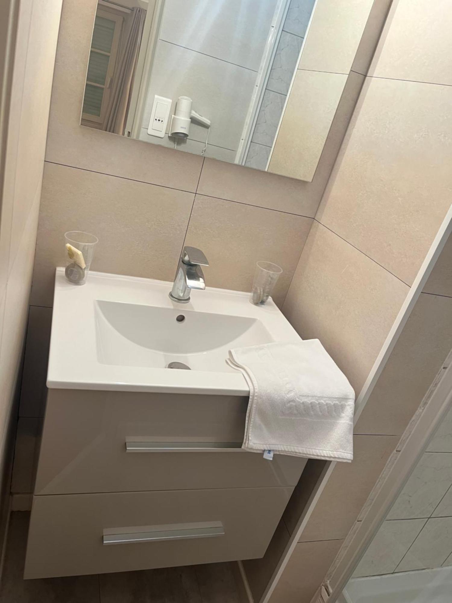 ז'יבה Hotel Le Roosevelt מראה חיצוני תמונה